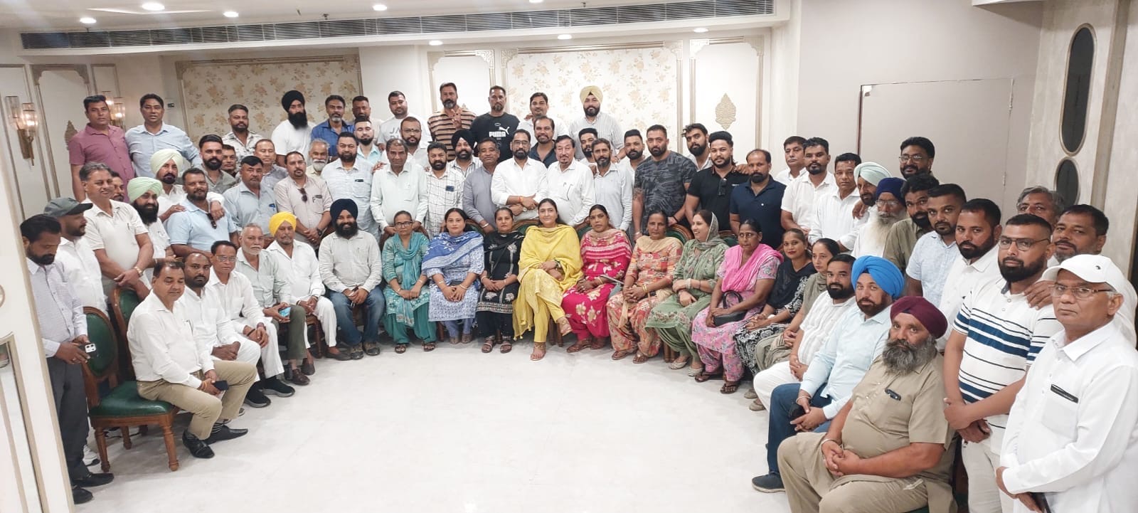 ਰਾਜਵਿੰਦਰ ਕੌਰ ਥਿਆੜਾ ਦੇ ਹੱਕ ‘ਚ ਕੈਂਟ ਹਲਕੇ ਦਾ ਵੱਡਾ ਇਕੱਠ, 45 ਸਰਪੰਚਾਂ ਸਮੇਤ ਕਈ ਜਨਪ੍ਰਤੀਨਿਧੀਆਂ ਨੇ ਦਿੱਤਾ ਸਮਰਥਨ