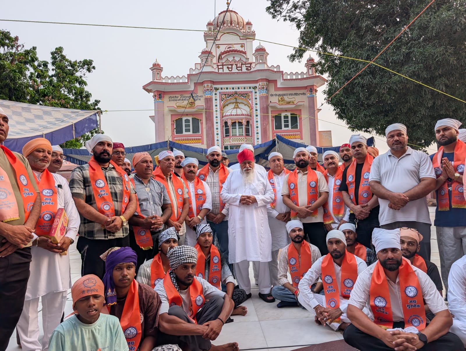 ਪਦਮਸ਼੍ਰੀ ਸ੍ਰੀਮਾਨ ਸੰਤ ਨਿਰੰਜਨ ਦਾਸ ਜੀ ਦੀ ਰਹਿਨੁਮਾਈ ਹੇਠ ਸ੍ਰੀ ਗੁਰੂ ਰਵਿਦਾਸ ਮਹਾਰਾਜ ਜੀ ਦਾ 650ਵਾਂ ਪ੍ਰਕਾਸ਼ ਪੁਰਬ ਮਨਾਉਣ ਸਬੰਧੀ ਵੱਖ ਵੱਖ ਜਥੇਬੰਦੀਆਂ ਨਾਲ ਮੀਟਿੰਗ ਕੀਤੀ ਗਈ